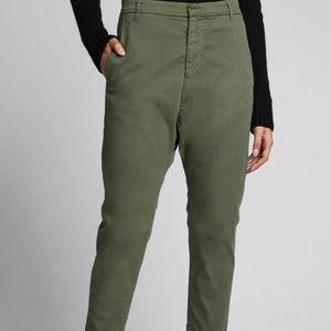 Nili Lotan Paris Straight-Leg Cropped Pants in dusty rose